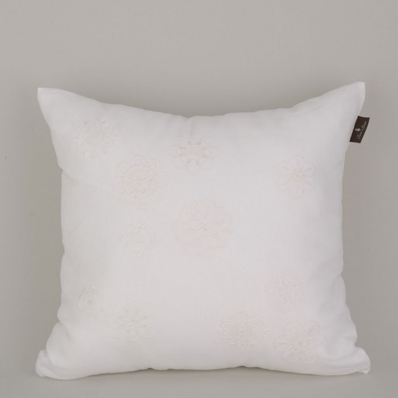 Terre-de-Coton-Hand-Embroidered