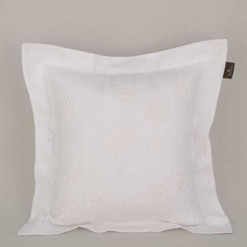 Terre-de-Coton-Hand-Embroidery-45x45