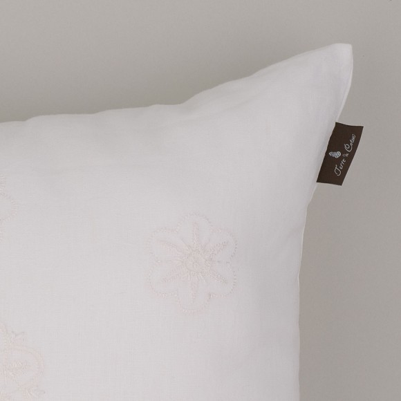 Terre-de-Coton-Hand-Embroidered1